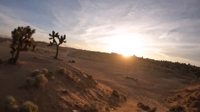 Приятная музыка и красивая природа: леса, горы, побережье, реки, озера смотреть онлайн