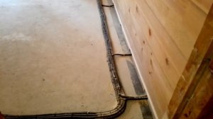 Прокладка кабеля в металлорукаве