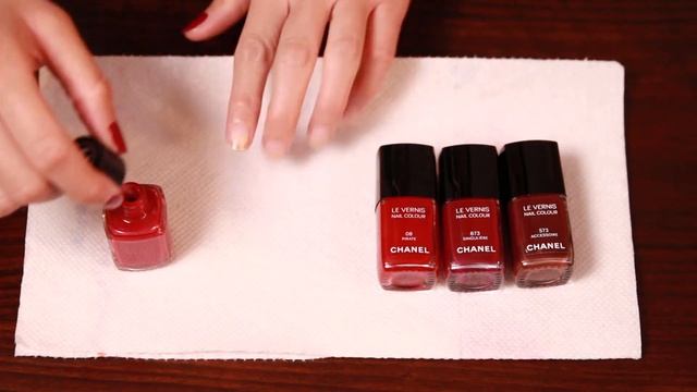 Chanel Nail Polish Vernis 2015 Troublante 675 & Singuliere 673 Review cont. смотреть онлайн