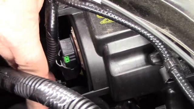 2016 - 2020 Honda Civic Replace High/Low Beam Headlight Bulbs смотреть онлайн