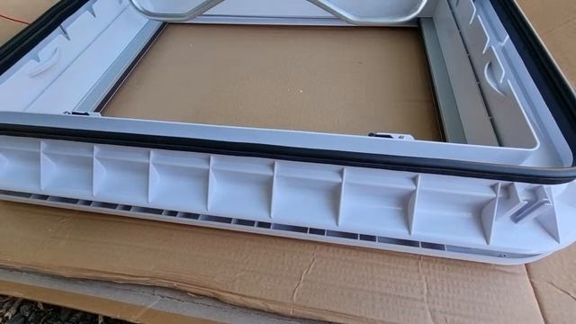 НОВЫЙ Панорамный ЛЮК 70х50 см для Прицеп Дача Караван Трейлер Автодом с подсветкой