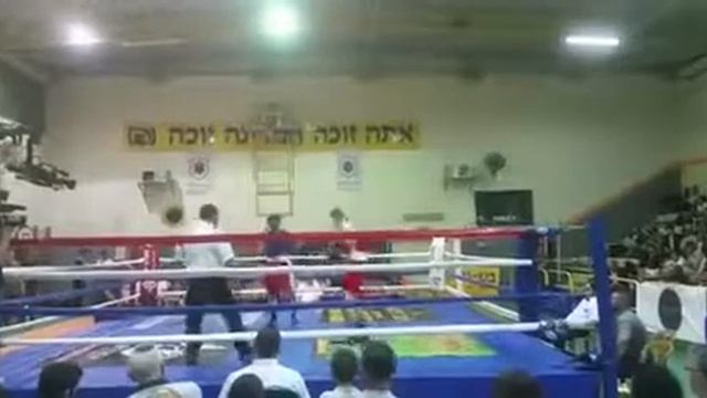 6/5/17- Вечер Бокса в г. Ор Егуда! В.Дух( красная форма)-Сергей(Макаби Р -Л)-1р смотреть онлайн