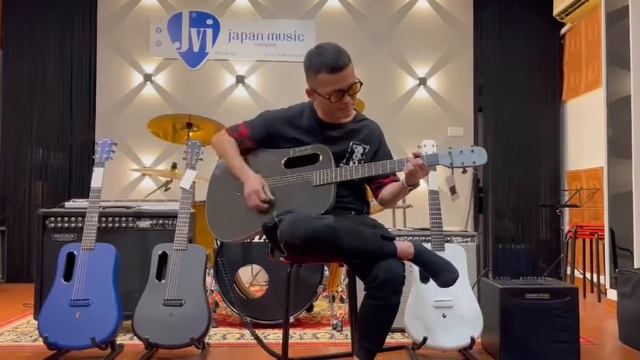 Lava me Pro 41 inch - Hoà ất guitarist смотреть онлайн