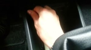 снятие панели прикуривателя