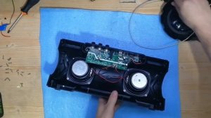 Ремонт беспроводной блютуз колонки | Блютуз колонка не заряжается