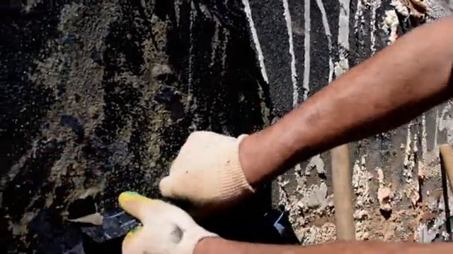 Гидроизоляция цокольного этажа. Снятие гидроизоляции рулонного типа. Обнаружены проблемы. смотреть онлайн