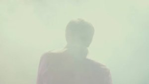 А ЗА ОКОШКОМ ВЕТЕР ВЬЮЖИТ