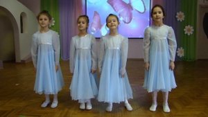 Песня "Мамина сказка" Музыка и слова С.Кожуховской  ансамбль "Звонкие голоса"
