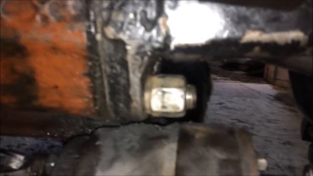 мтз 892 (вариант лесной) отломило болты с промежутки, чиним смотреть онлайн