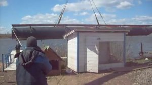 Спуск понтона на воду