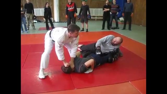 Взаимопомощь в уличном бою defense techniques смотреть онлайн