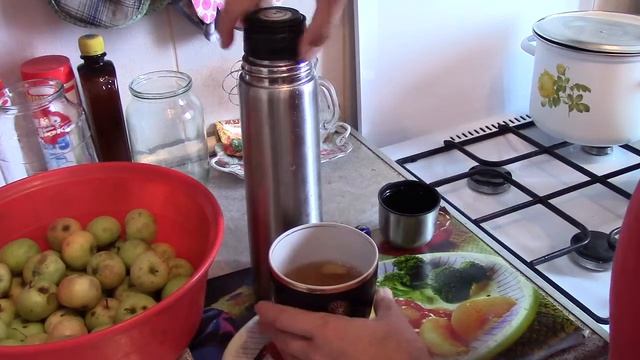 компот из яблок с корицей в термосе смотреть онлайн