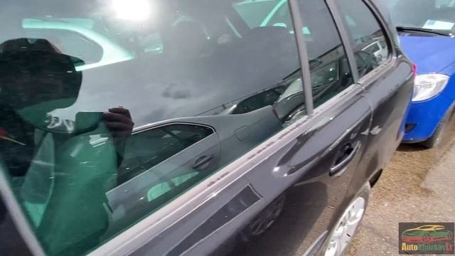 Skoda Fabia или VW Golf. Какой хэтчбек выбрать для города?