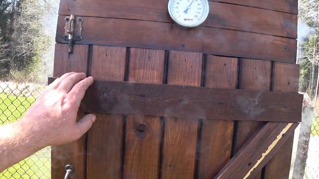 Как скоптить мясо, прослойку и домашнюю колбасу.Дачные зарисовки.Kūpinam gaļu un mājas desiņas. смотреть онлайн