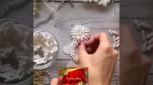 Снеговик из ватных палочек