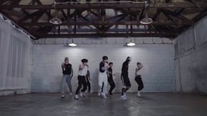 Stray Kids「Back Door」Dance Practice Mirror