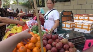 Хайнань2-20 Красивое место. Фруктовый рынок для местных