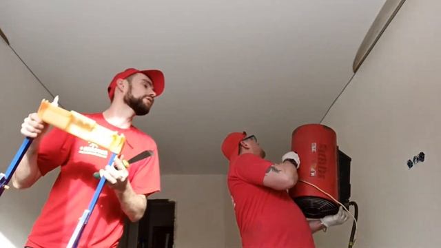 Натягиваем потолок в г. Снежинске ул. Ломинского 35 смотреть онлайн