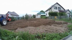 Выравнивание участка минитрактором!