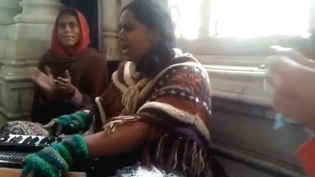 Киртан полный экстаза! Слушать всем!)) - Врадж Виласини смотреть онлайн