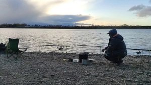 Осенний Лещ на Фидер .Фидерная ловля Леща глубокой Осенью на большой Реке.