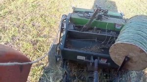 Повторное использование шпагата. Китайский мини пресс подборщик.