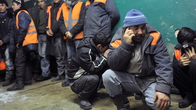 Даже не чихнула. Россия отказывается от мигрантов
