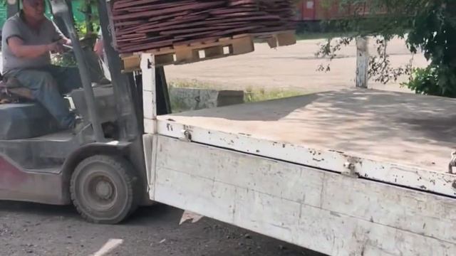 Плитняк для цоколя в Алматы. Облицовка цоколя плитняком. смотреть онлайн