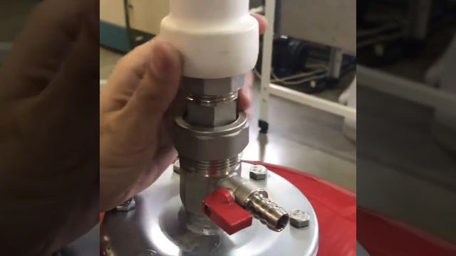 Сгон отсекатель с дренажным краном VT 537 от Valtec - для простого подключения расширительного бака смотреть онлайн