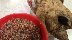 130. Утка фаршированная гречкой. В фольге и в духовке.