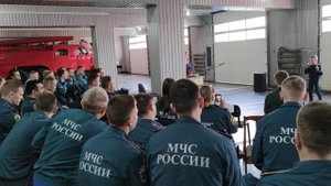 ?МЧС101. Добрыня зажёг сердца бойцов МЧС в День пожарной охраны России песней "Сердце бойца".