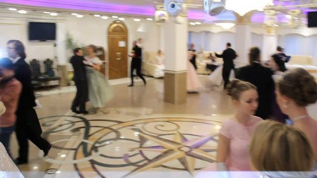 Вальсовый котильон с лентами смотреть онлайн