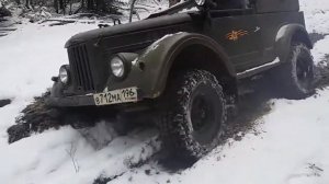 ГАЗ 69 в зимней грязи. Резина Forward safari 500