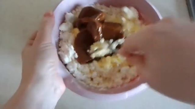 ВКУСНЕЙШАЯ И НЕЖНЕЙШАЯ КАРАМЕЛЬНО - СЫРНАЯ ЗАПЕКАНКА без грамма муки !!! смотреть онлайн