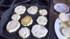 Пожарить баклажаны с минимумом масла. #рецептбаклажанов #GerekC