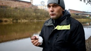 На что готов мужик ради 200 рублей. Роман сьел сырую свиную почку.