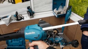Пистолет для герметика Makita DCG 180 RHE