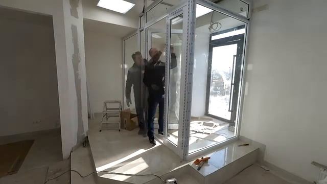 Стеклянный тамбур смотреть онлайн