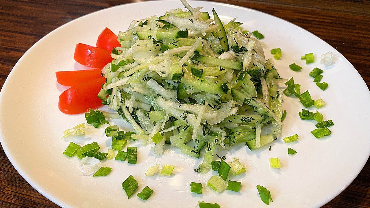 Простой салатик из капусты с огурцом смотреть онлайн