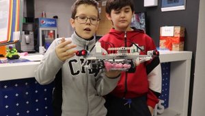 Роботы EV3. Робот - пылесос на EV3