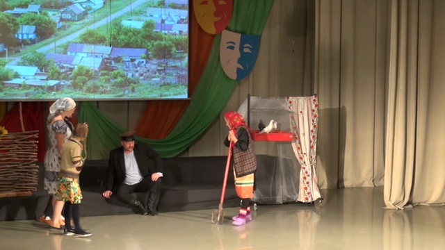 Фрагмент спектакля "Любовь и голуби" 2019 смотреть онлайн