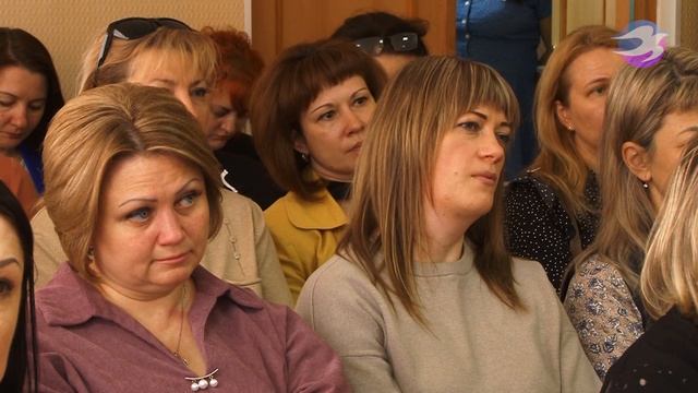 В МБДОУ ДС «РОДНИЧОК» Г.ВОЛГОДОНСКА ПРОШЛО ЗАСЕДАНИЕ 
ГОРОДСКОГО МЕТОДИЧЕСКОГО ОБЪЕДИНЕНИЯ