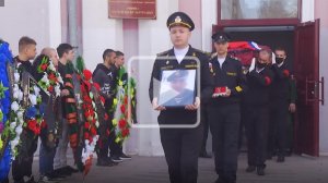 "Он всегда будет рядом": в Хакасии в последний путь проводили бойца Руслана Матвеева