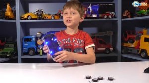 Гоночная Машина Феррари. Распаковка новой машинки от Игорька. Видео для детей. Tiki Taki Boys