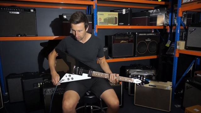 GIBSON 2017 FLYING V - QUICK REVIEW смотреть онлайн