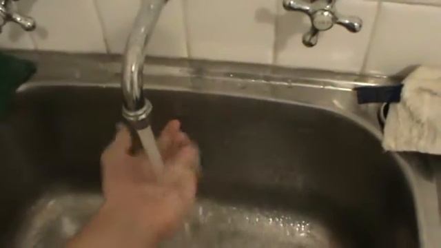 Как помыть руки смотреть онлайн