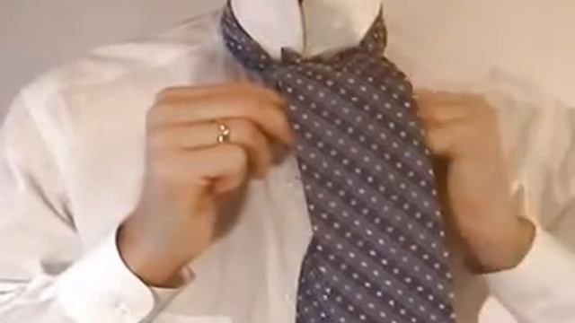 Как завязывать галстук на выпускной вечер