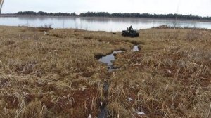 Вездеход РЫСЬ "Квадро". Ручей без дна в болоте.