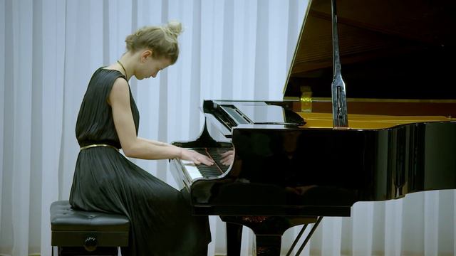 Sergei Prokofiev Etude №4 c-moll op.2 — исполняет Василиса Евстигнеева смотреть онлайн
