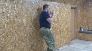 Основы прикладного рукопашного боя. Элементы боевой акробатики. Падение на стену